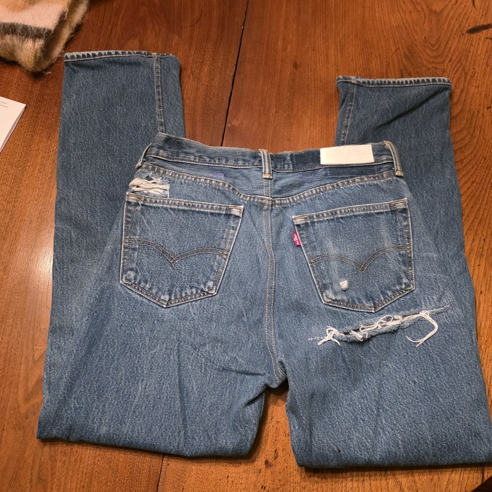 RE/DONE | Levi's 70s Straight in Indigo Ass Rip - Picture 7 of 11